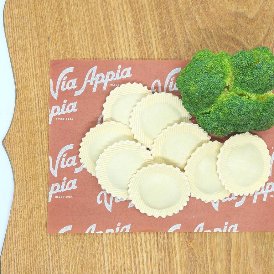 PASTA RELLENA CON RICOTTA, BRÓCOLI Y ANCHOAS