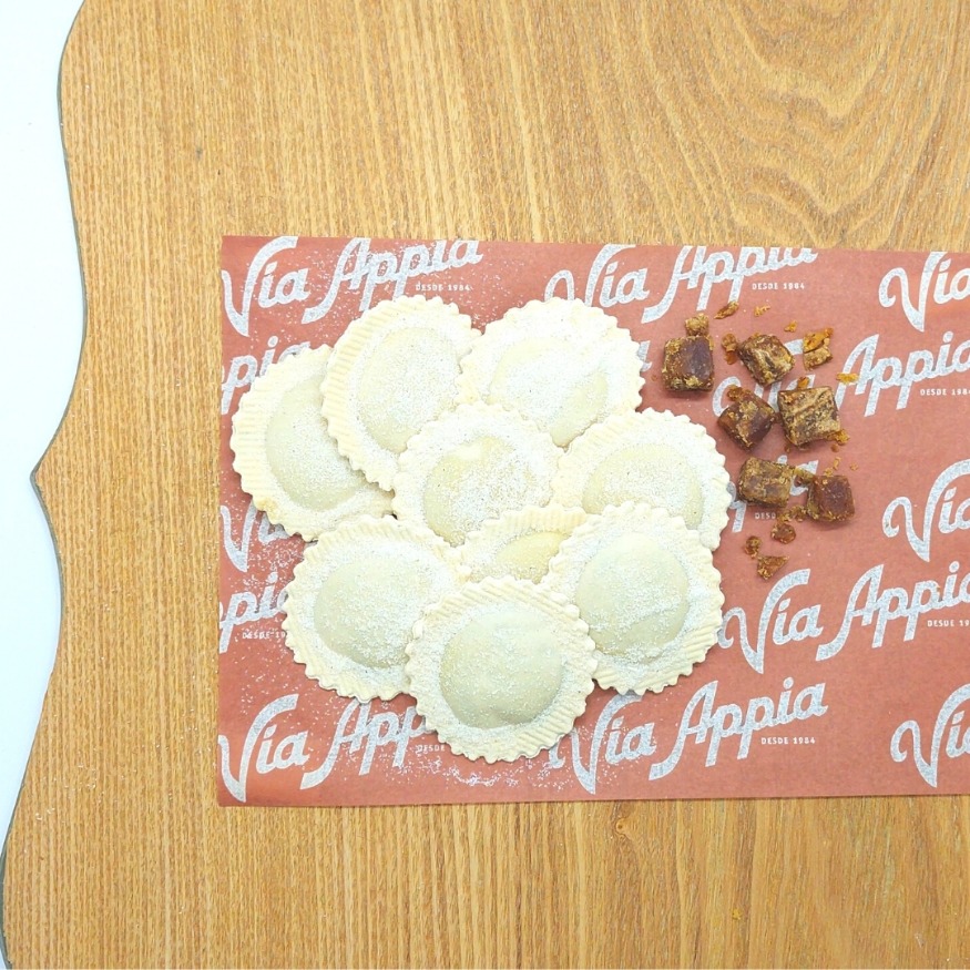 PASTA RELLENA CON ASADO NEGRO