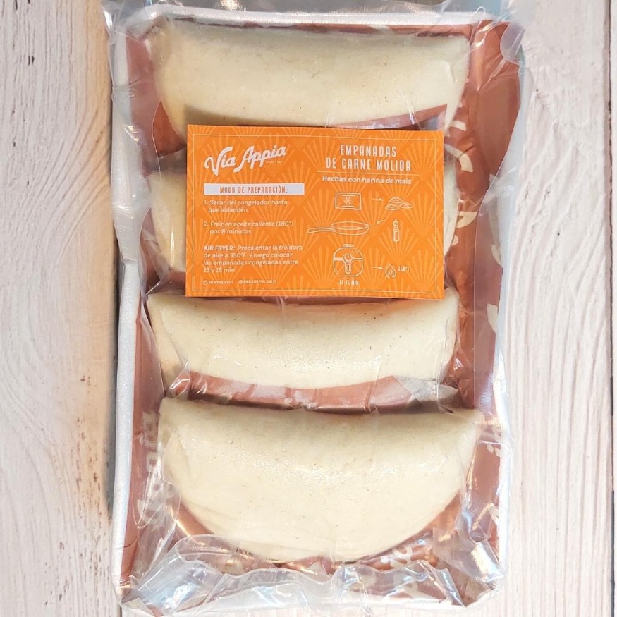 EMPANADAS DE MAÍZ RELLENAS CON CARNE MOLIDA