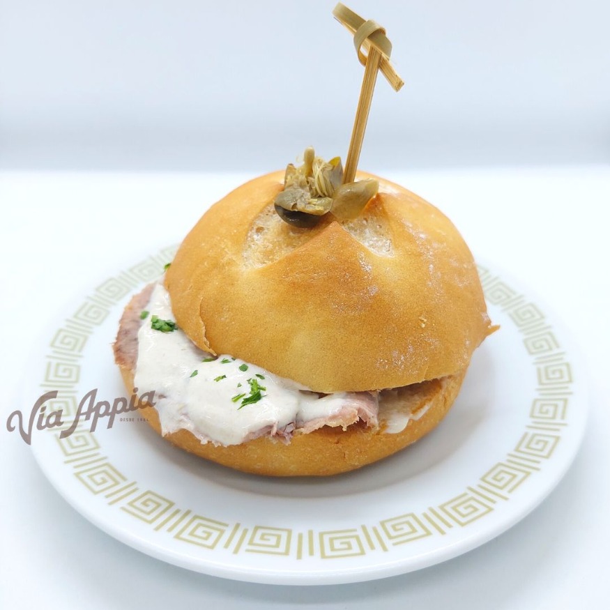 SÁNDWICH MIGNON DE VITEL TONÉ