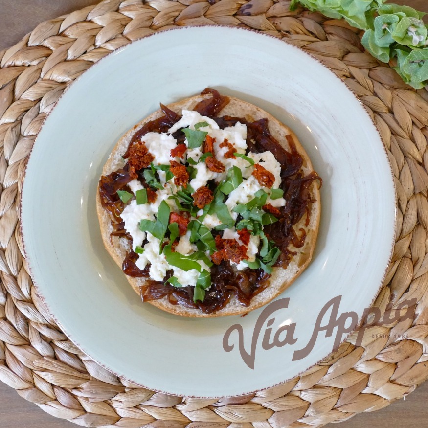 FOCACCIA RELLENA DE MOZZARELLA CON 'NDUJA (SANDWICH)