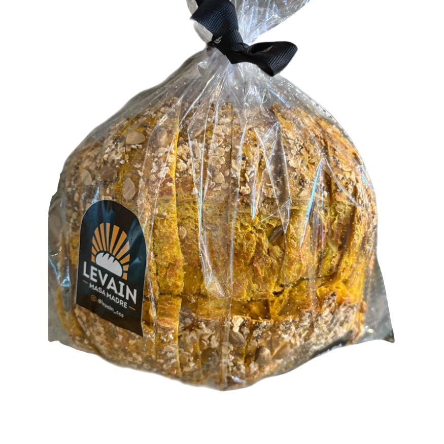 PAN DE MASA MADRE HOGAZA CON CÚRCUMA