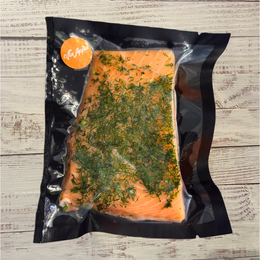 SALMÓN FRESCO MARINADO CON NARANJAS Y ENELDO