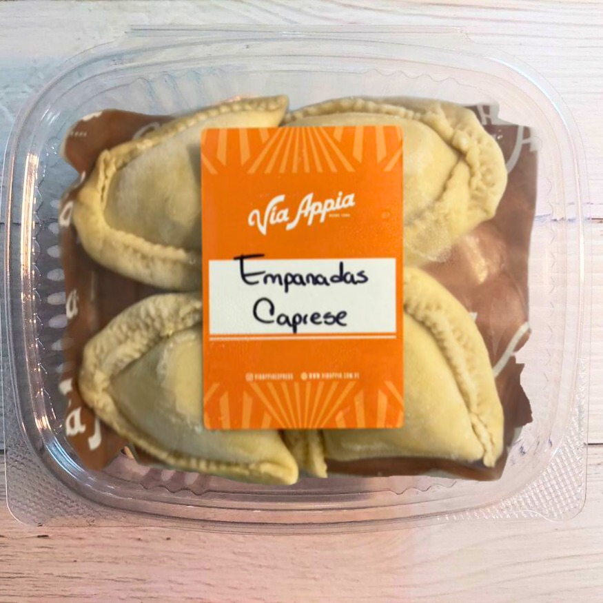MINI EMPANADAS DE TRIGO RELLENAS DE CAPRESE