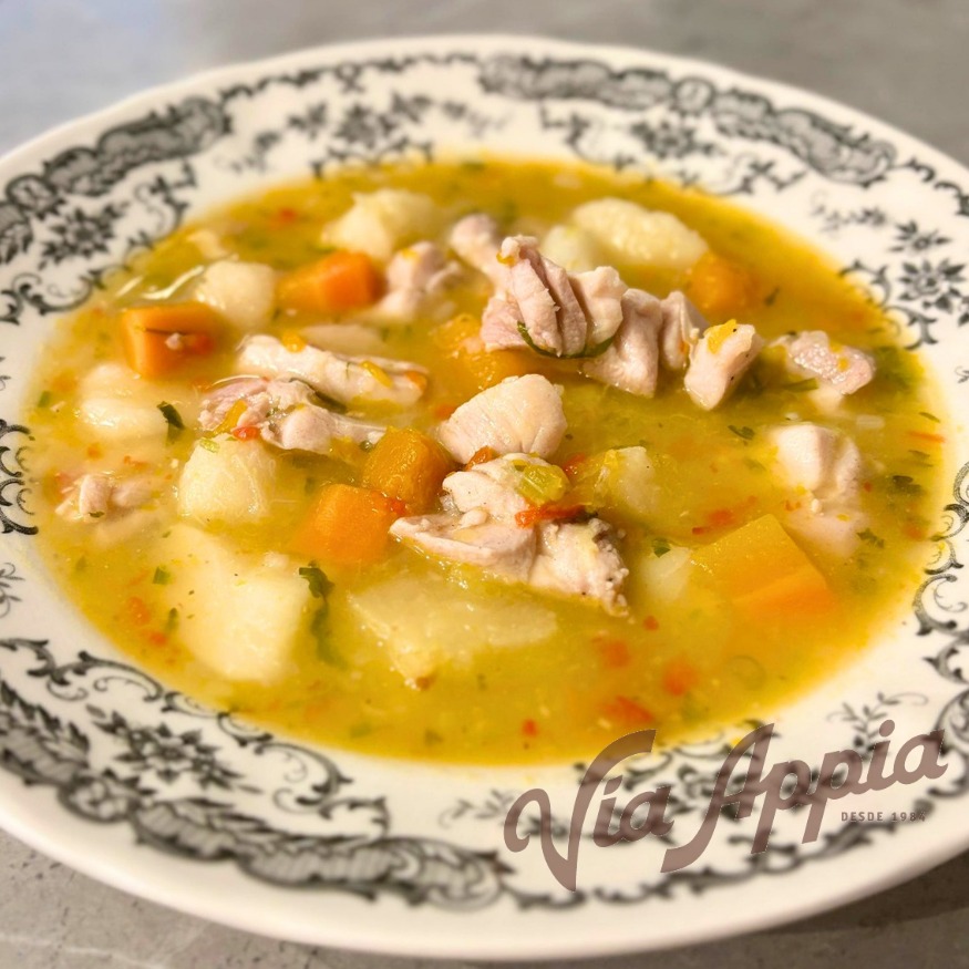 SOPA DE POLLO 2 RACIONES