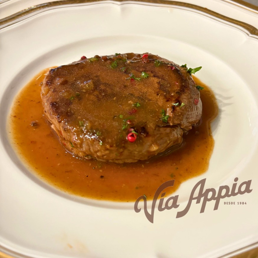 MEDALLóN DE LOMITO A LA PIMIENTA ROSADA